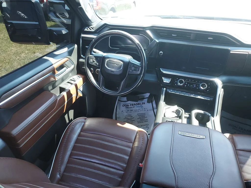 Used 2024 Black GMC Denali Ultimate image 15