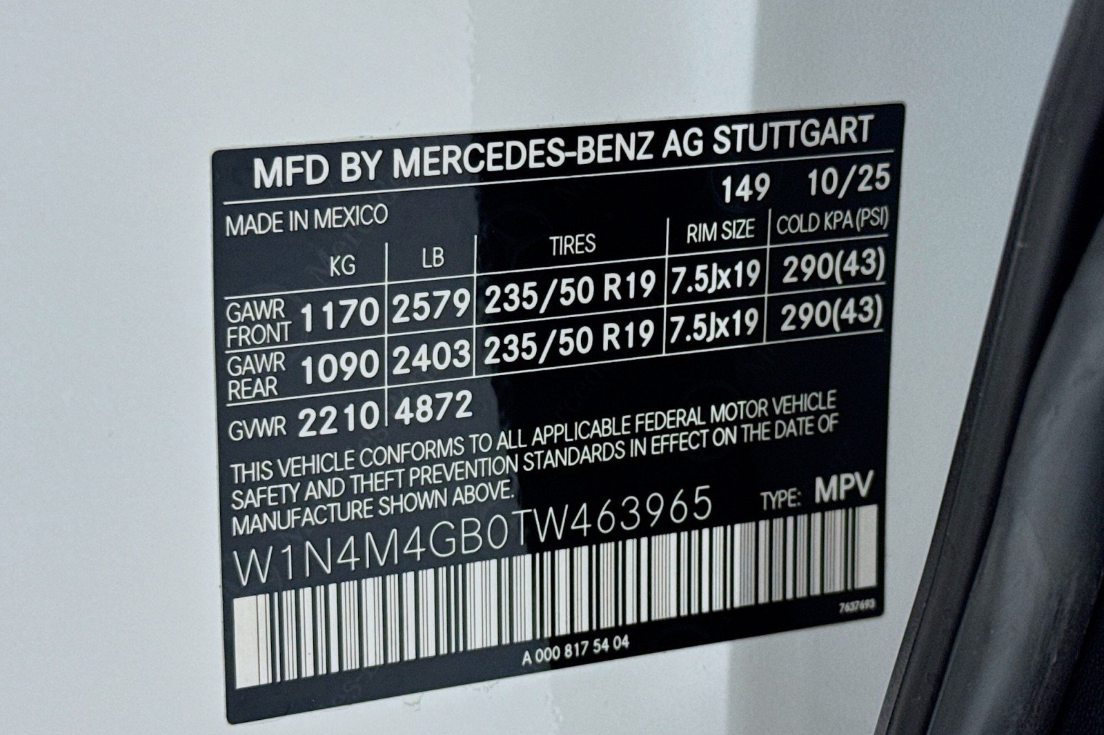 New 2026 Polar White Mercedes-Benz GLB 250 SUV image 24