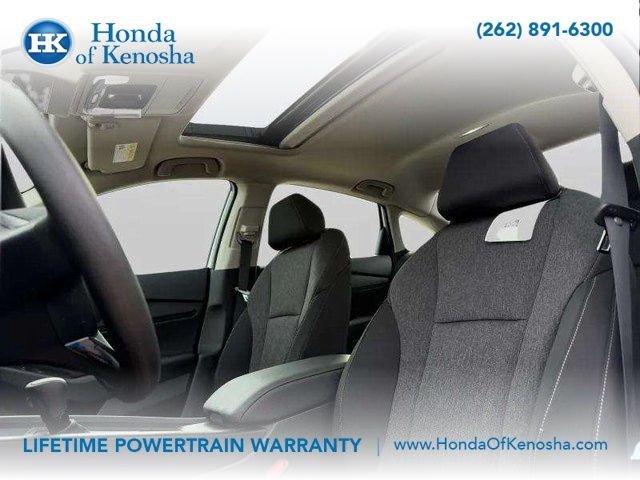New 2026 Platinum White Pearl Honda SE image 17