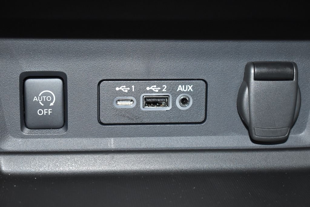 2025 Nissan Sentra SV - Photo 21