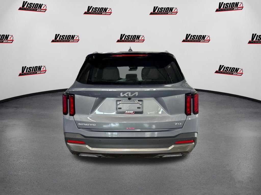 New 2025 Everlasting Silver Kia S image 7