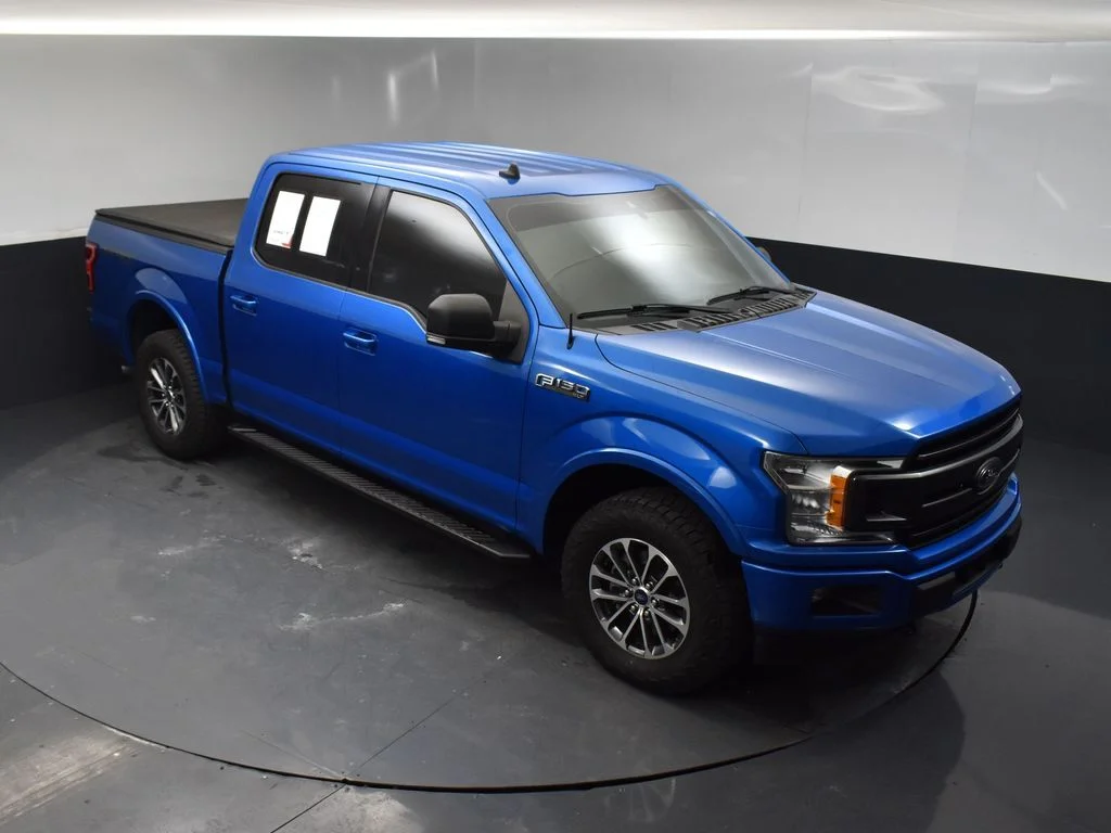 Used 2020 Blue Ford XLT image 1