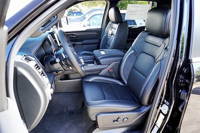 New 2026 Diamond Black Crystal Pearl-Coat Exterior Paint RAM RHO image 21
