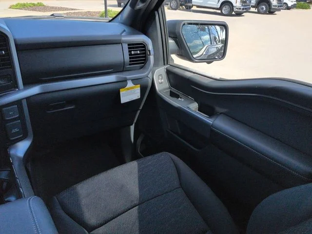 New 2026 Gray Ford XLT image 17
