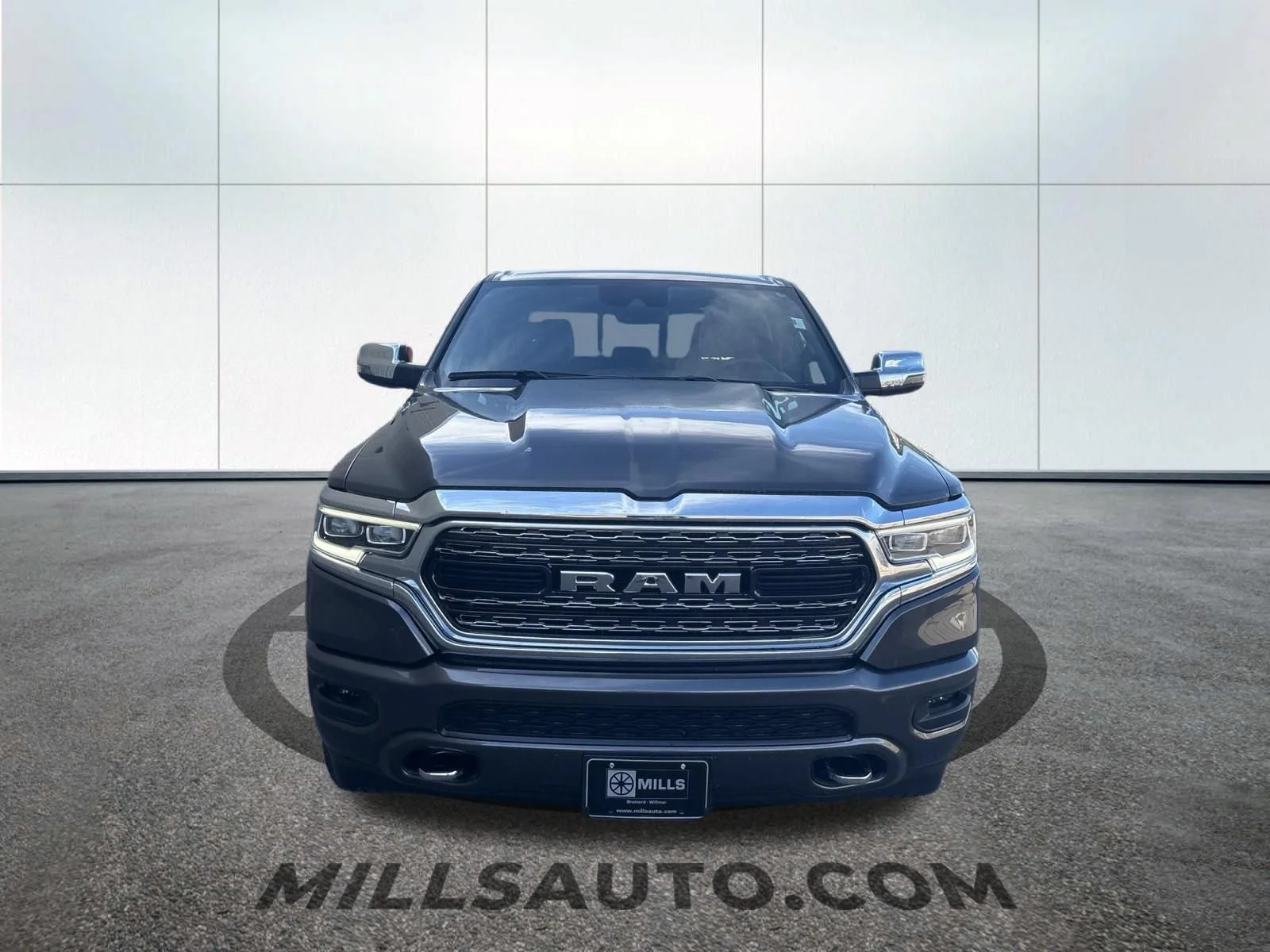 Used 2024 RAM Ram 1500 Pickup Limited with VIN 1C6SRFHT3RN186446 for sale in Baxter, Minnesota