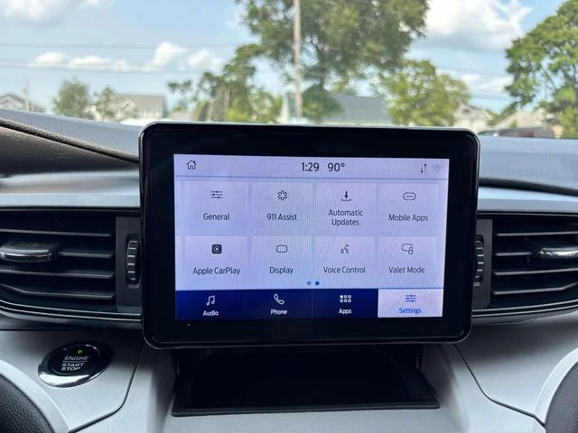 Used 2020 Silver Ford XLT image 33
