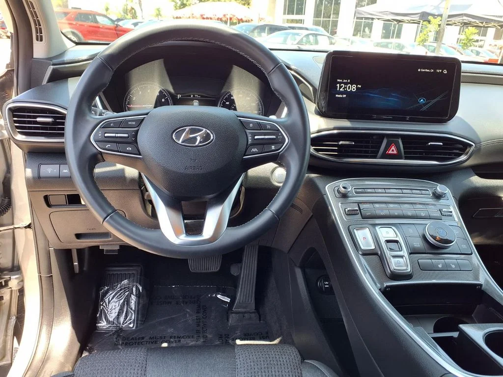 Used 2023 Silver Hyundai SEL image 12
