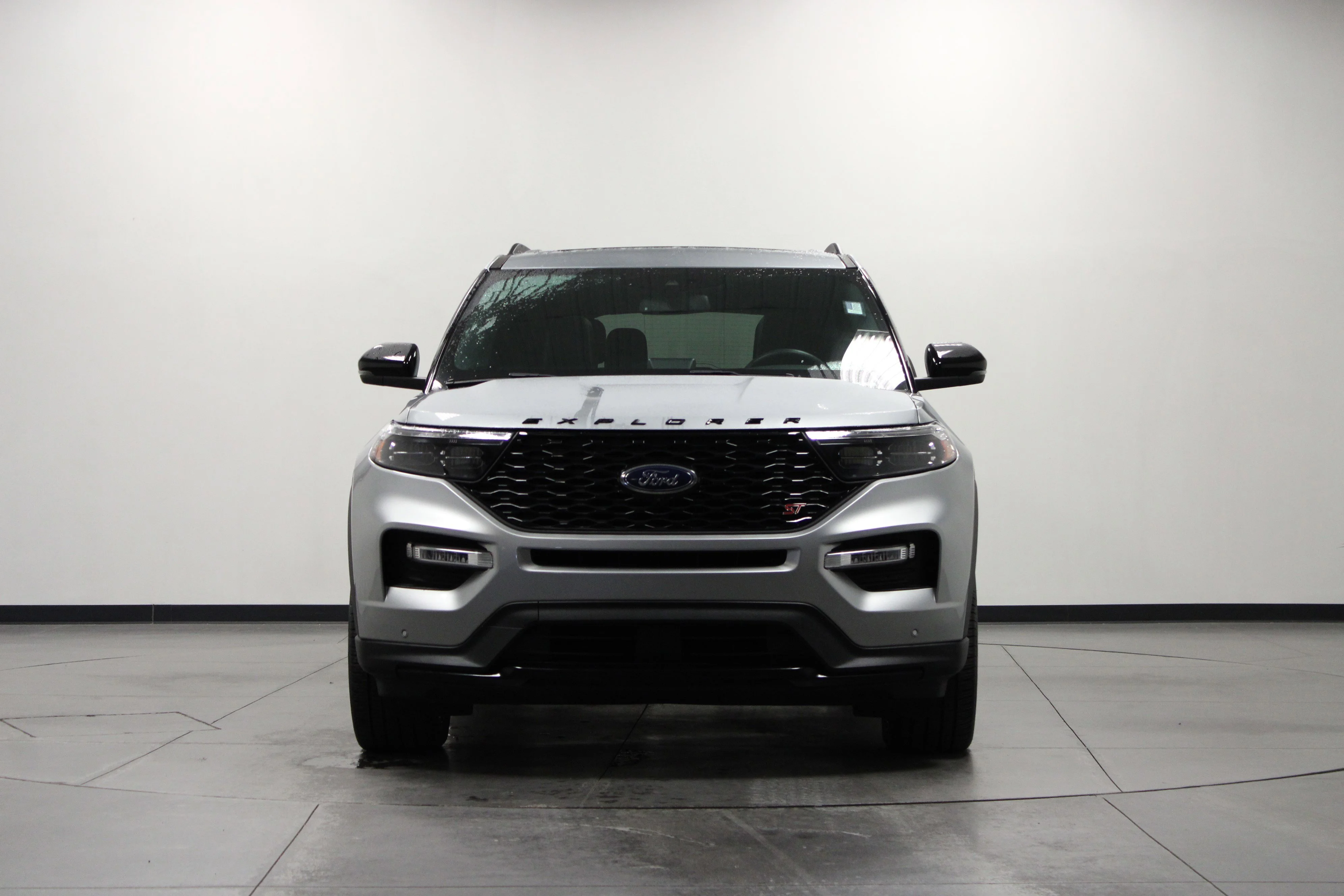 Used 2024 Silver Metallic Ford ST image 9