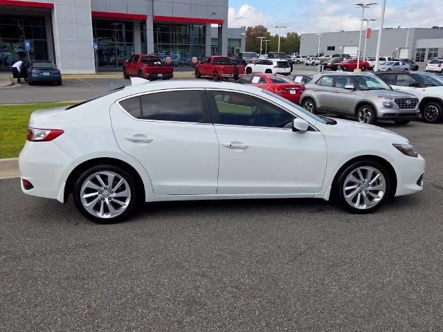 Used 2018  Acura 2.4L image 15
