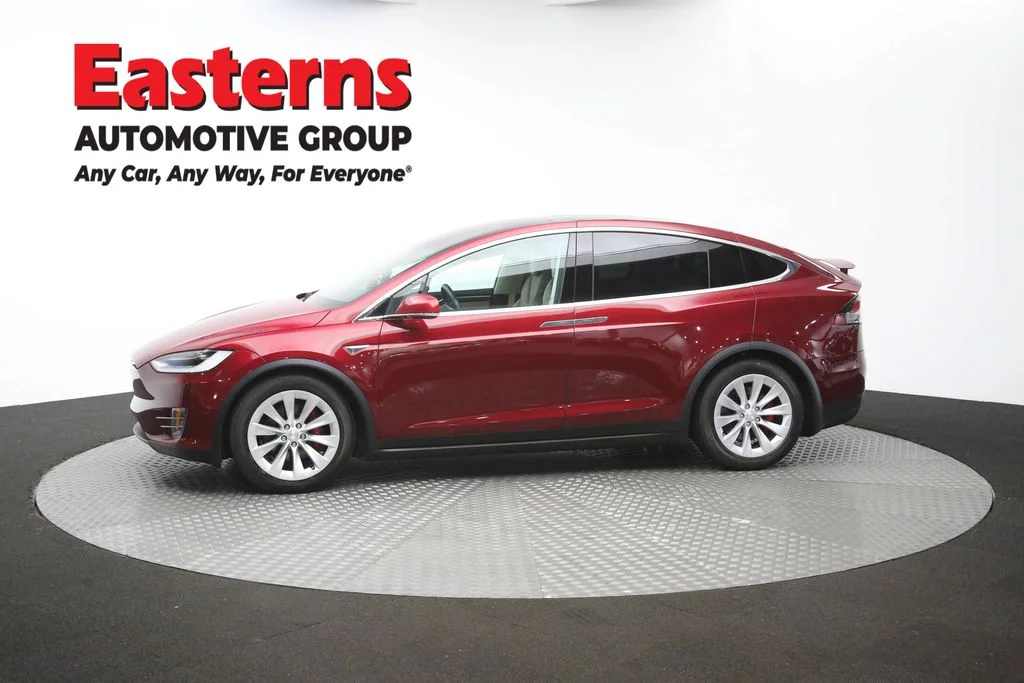 Used 2016 Red Tesla P90D image 56
