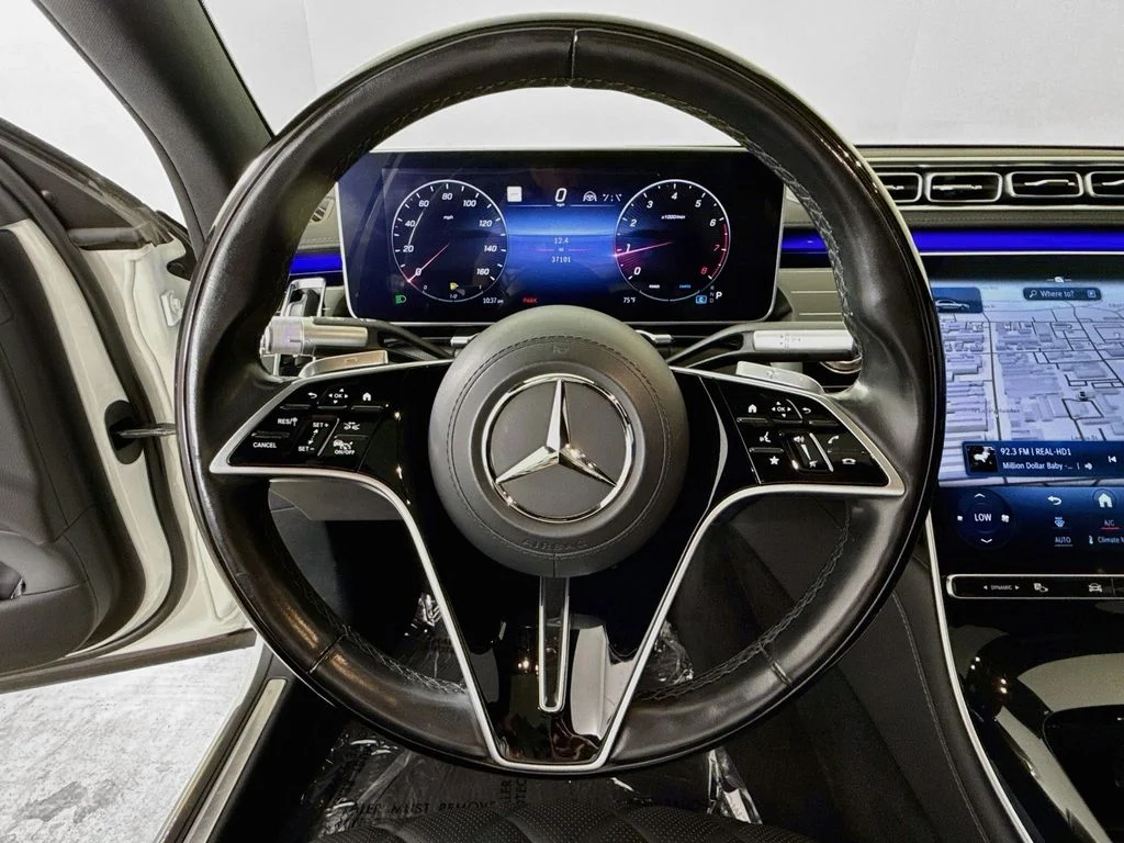 Used 2022 White Mercedes-Benz S 580 image 11