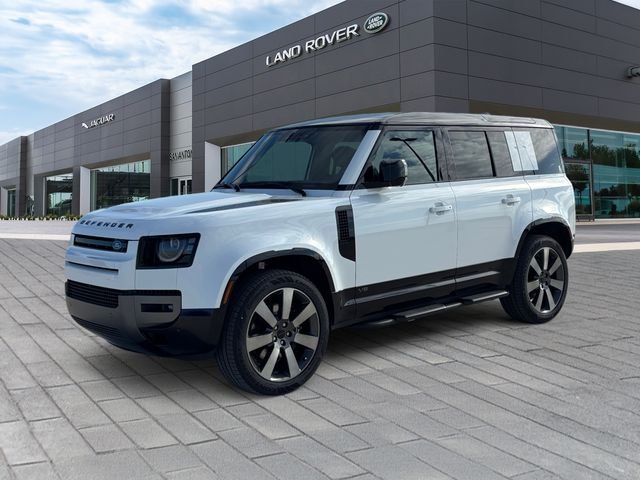 2026 Land Rover Defender 110 V8 P525's photo