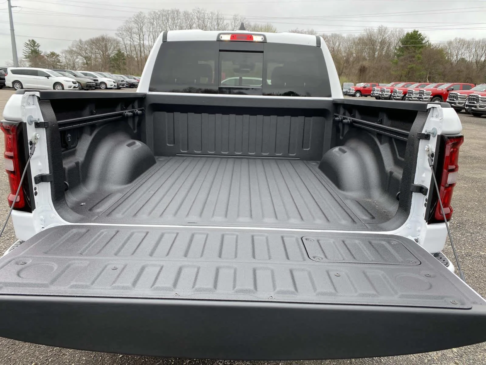 New 2026 Bright White Clear-Coat Exterior Paint RAM Laramie image 5
