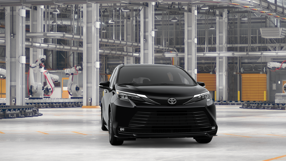 New 2026 Midnight Black Metallic Toyota XLE image 16