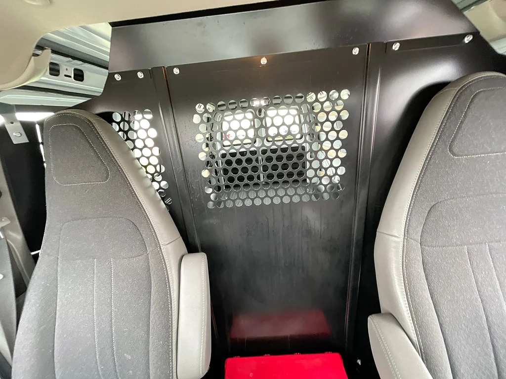 Used 2025 Summit White GMC 2500 image 18