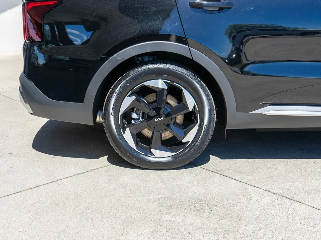 New 2026 Aurora Black Pearl Kia EX image 33