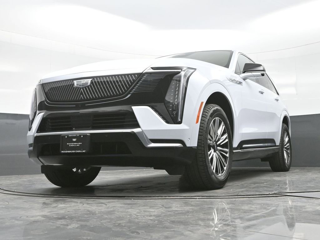 New 2026 Vibrant White Tricoat Cadillac Luxury image 10