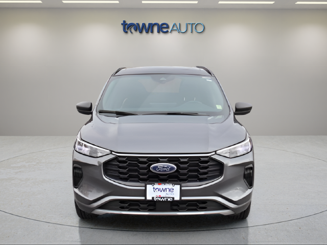 Used 2023 Gray Ford ST-Line image 10