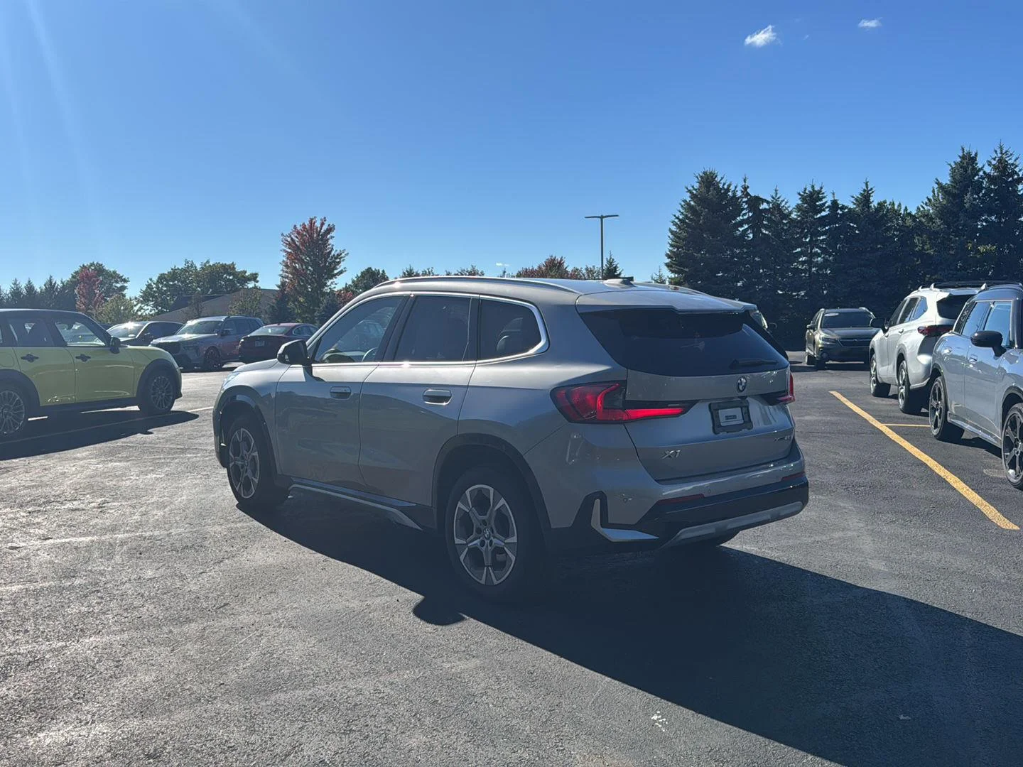 Used 2023 Space Silver Metallic BMW xDrive28i image 5