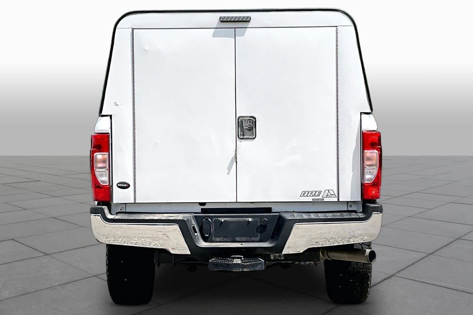 Certified Used 2022 Oxford White Ford XL image 5