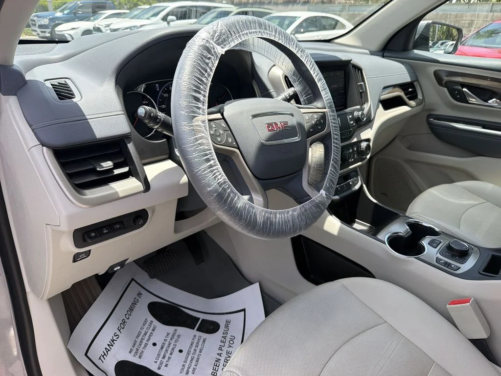 Used 2023 Silver GMC Denali image 16