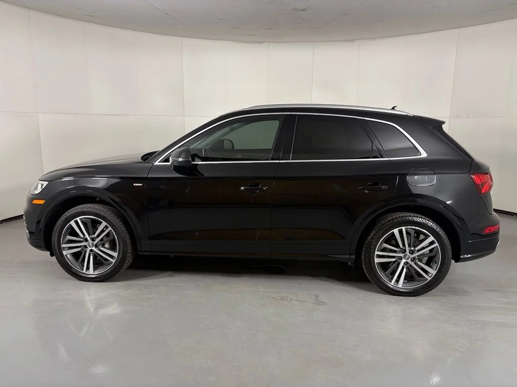 Used 2020 Black Metallic Audi 55 Premium image 5