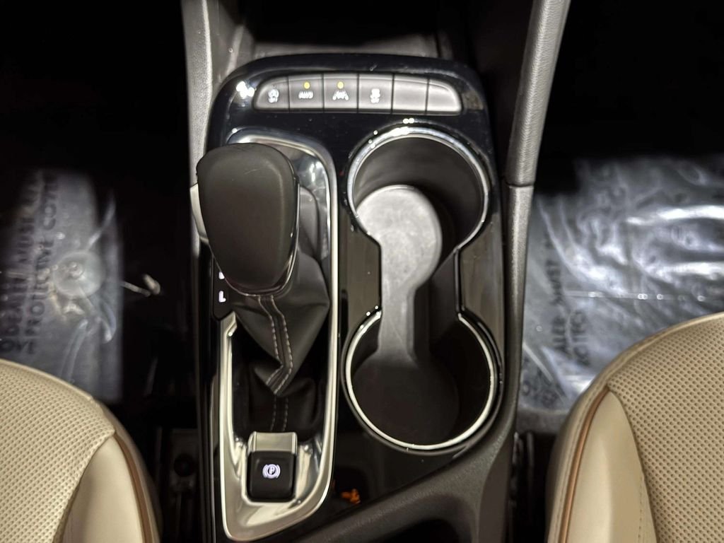 2025 Buick Encore GX Avenir - Photo 17