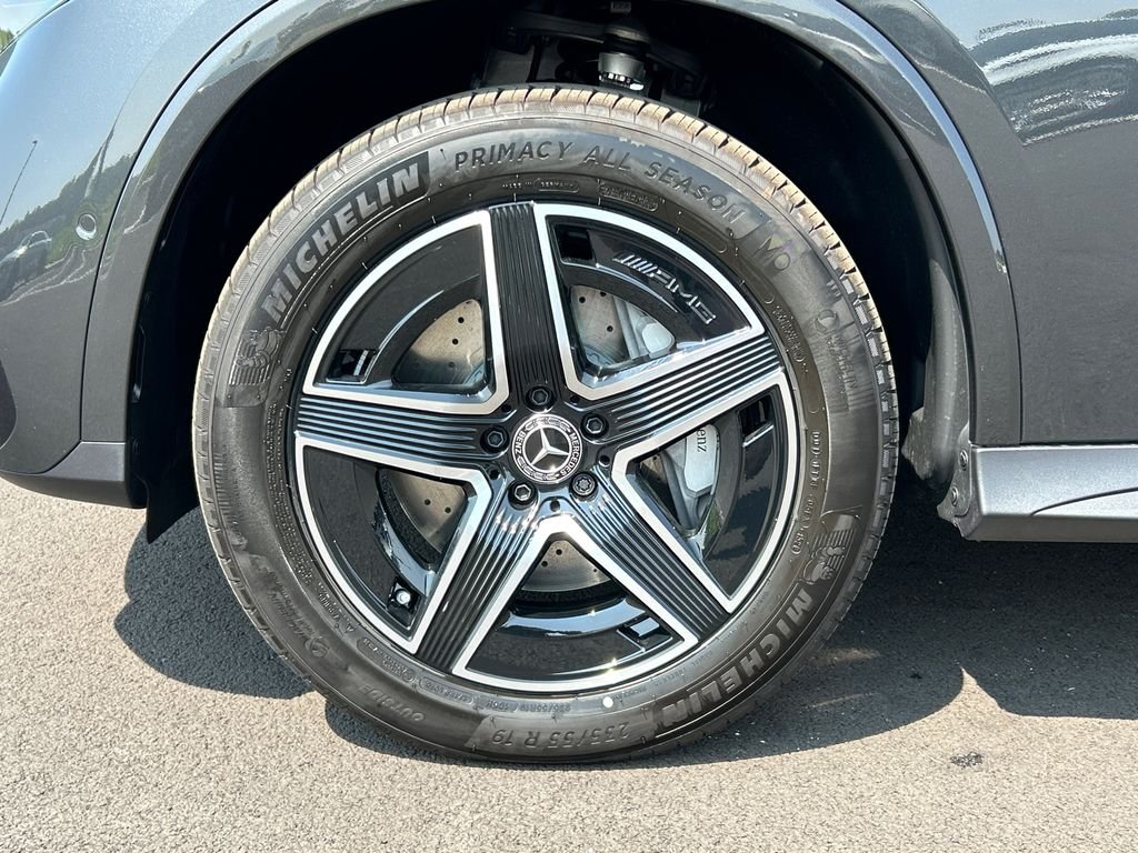 New 2026 Graphite Grey Metallic Mercedes-Benz GLC 300 image 31