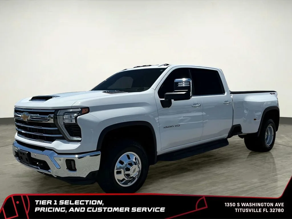 Used 2025 Summit White Chevrolet LTZ DRW image 2