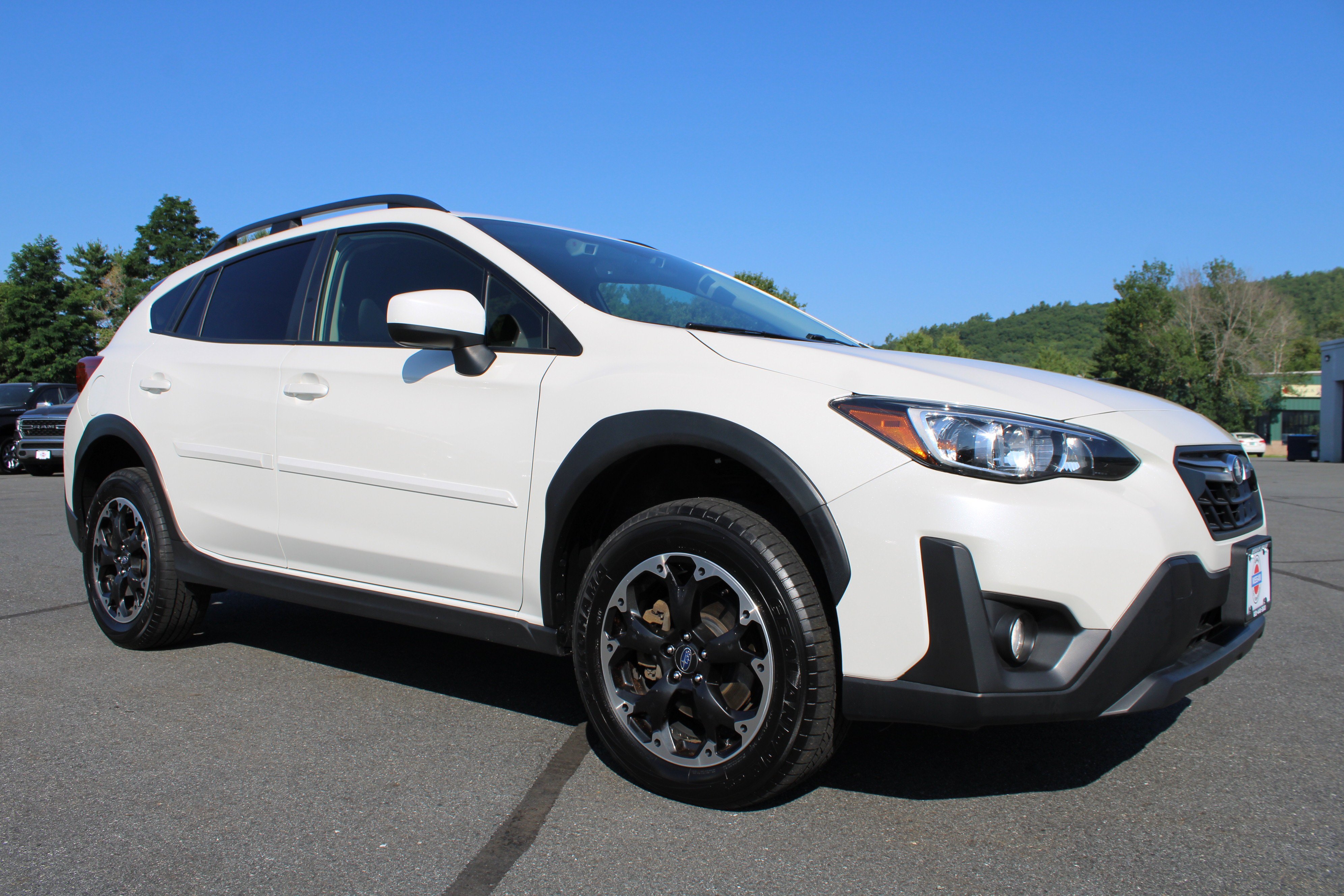 Used 2023 Crystal White Pearl Subaru Premium image 4