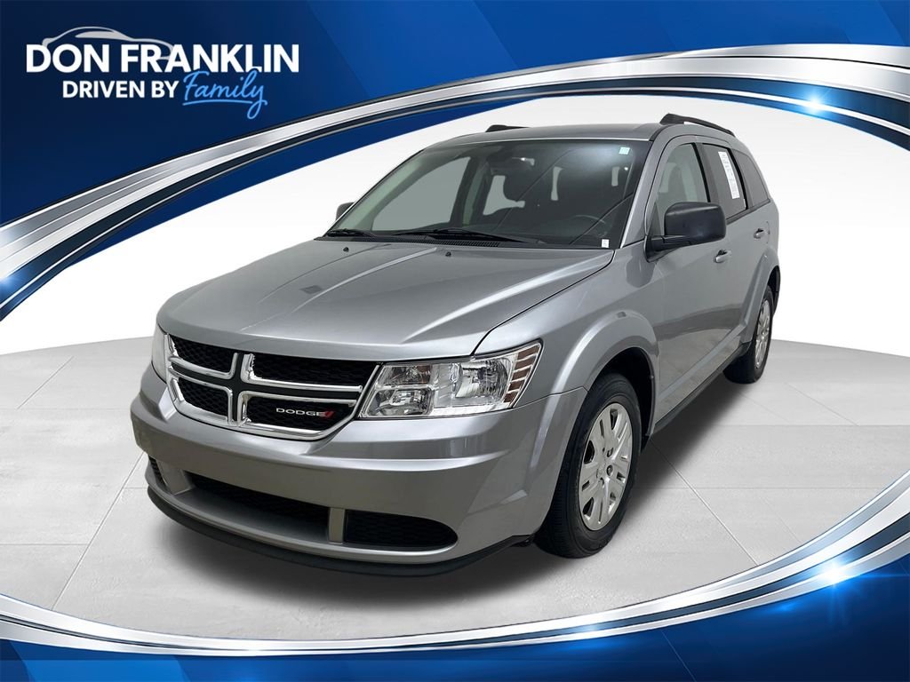 Used 2020 Silver Dodge SE image 1