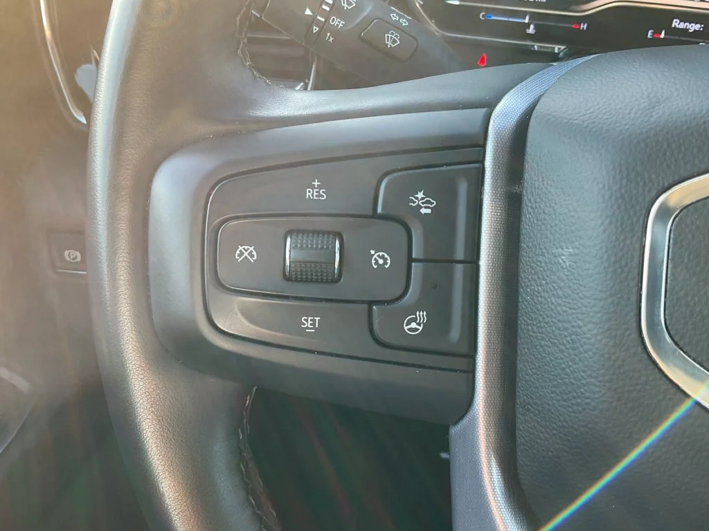Used 2025 Black GMC SLT image 22