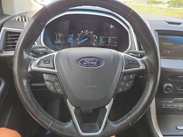 Used 2015 White Platinum Clearcoat Metallic Ford SEL image 24