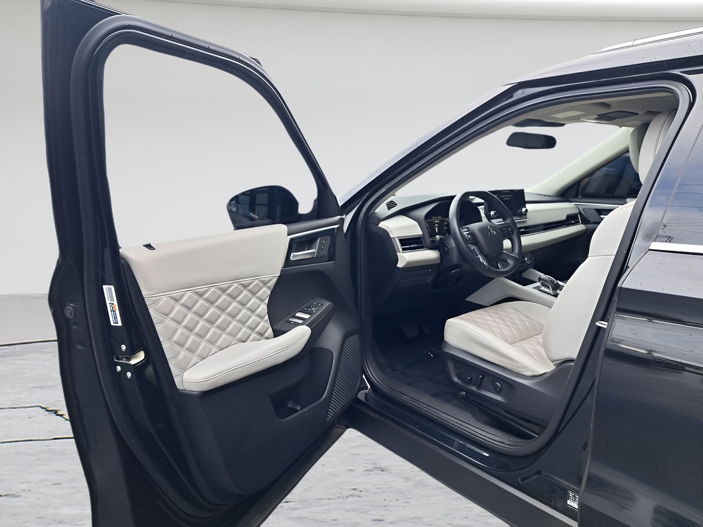 2023 Mitsubishi Outlander SEL - Photo 9