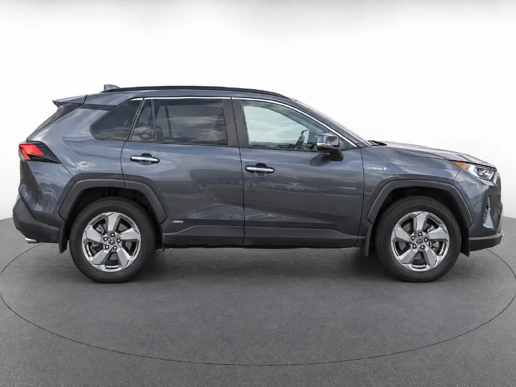 Used 2019 Gray Toyota Limited image 6