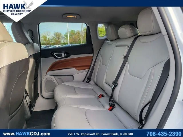 Used 2022 White Jeep Limited image 11