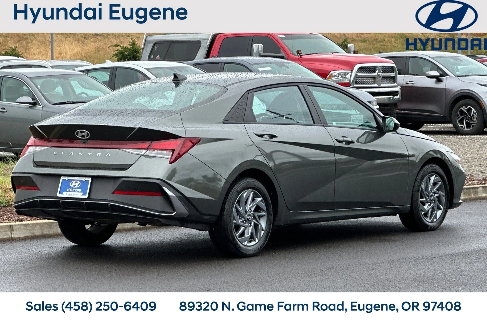 Used 2024 Gray Hyundai SEL image 3