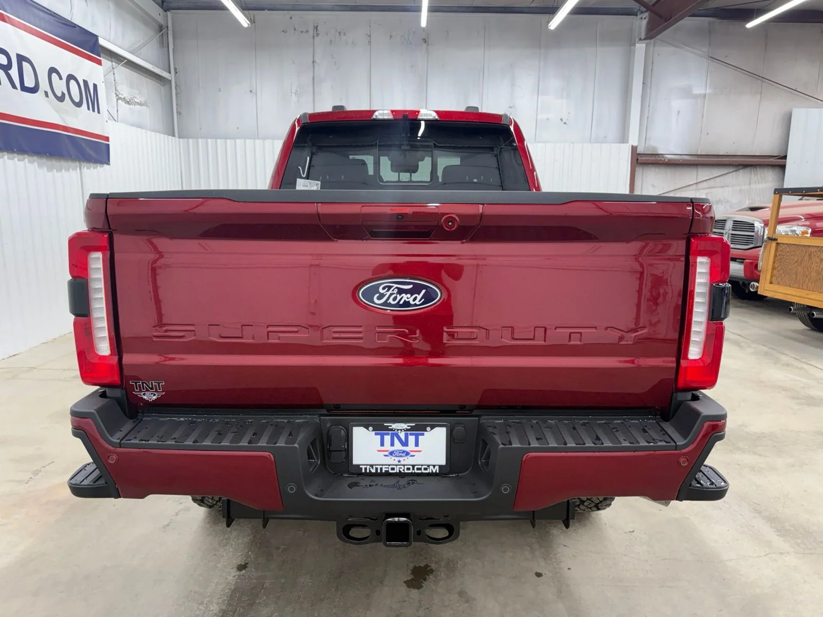 New 2027 Ruby Red Metallic Tinted Clearcoat Ford F-250® Lariat® image 7