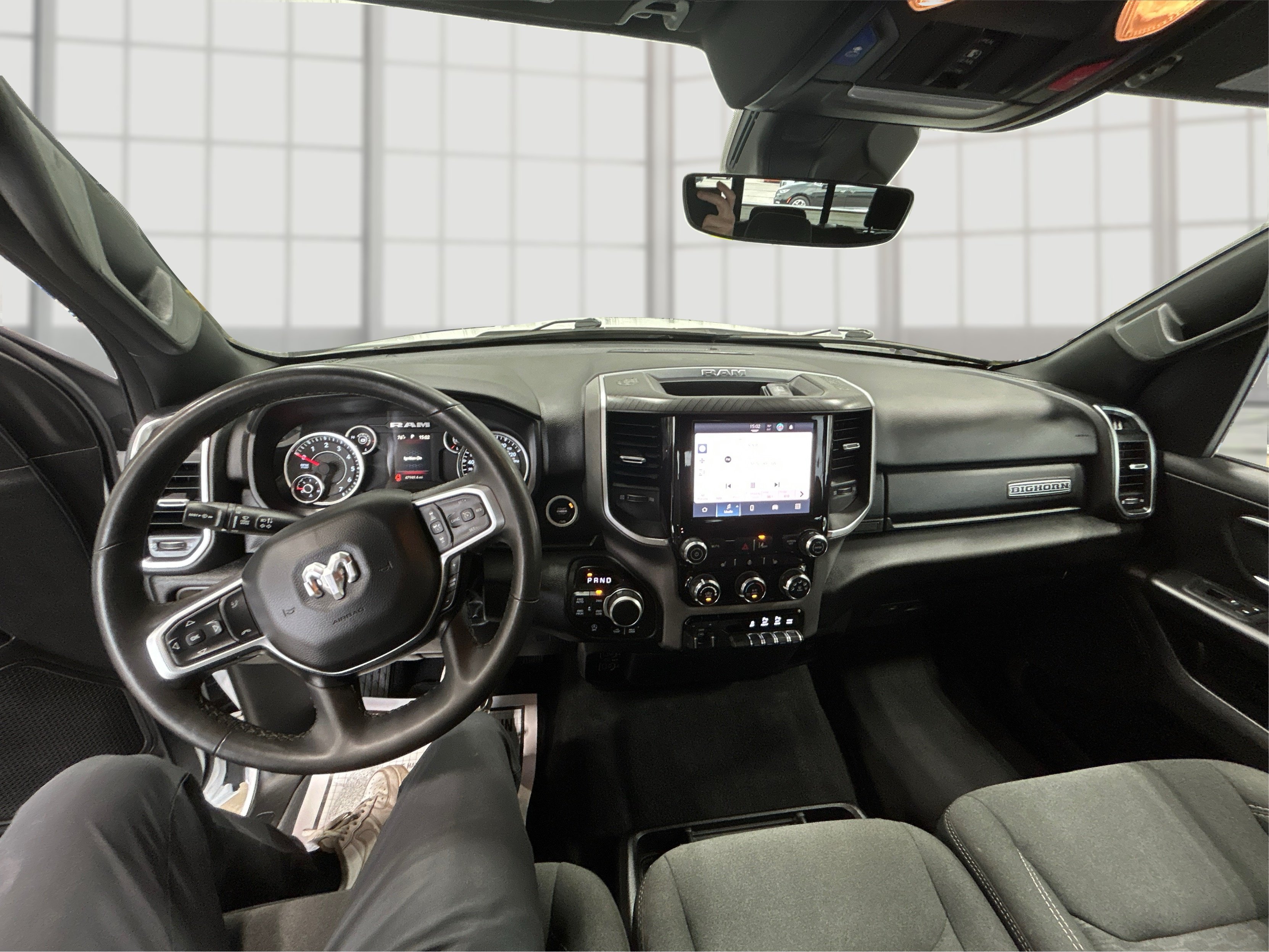 Used 2025 White Ram Big Horn/Lone Star image 27