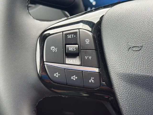 Used 2023 Silver Ford Active image 17