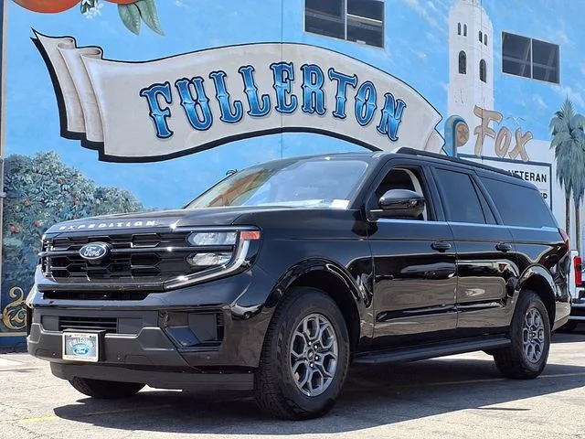 2025 Ford Expedition Active MAX's photo