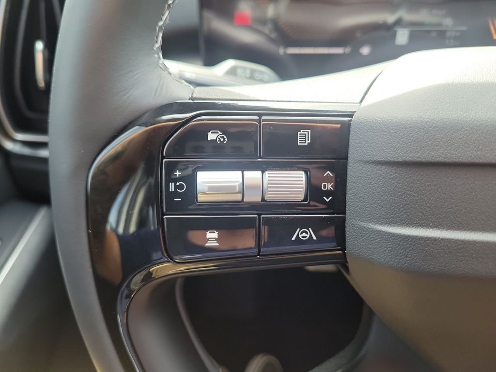 New 2026 White Kia S image 25