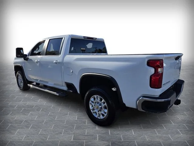 Used 2023 Summit White Chevrolet LT image 6