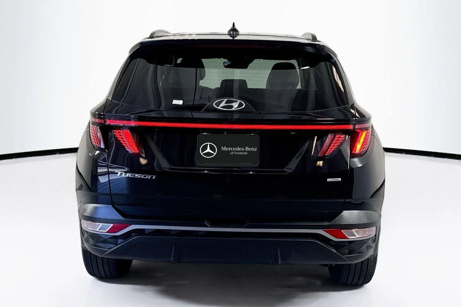 Used 2023 Phantom Black Hyundai SEL image 6