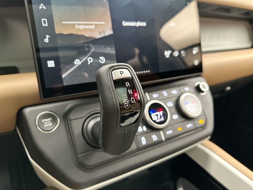 New 2026 Woolstone Green Land Rover S image 12