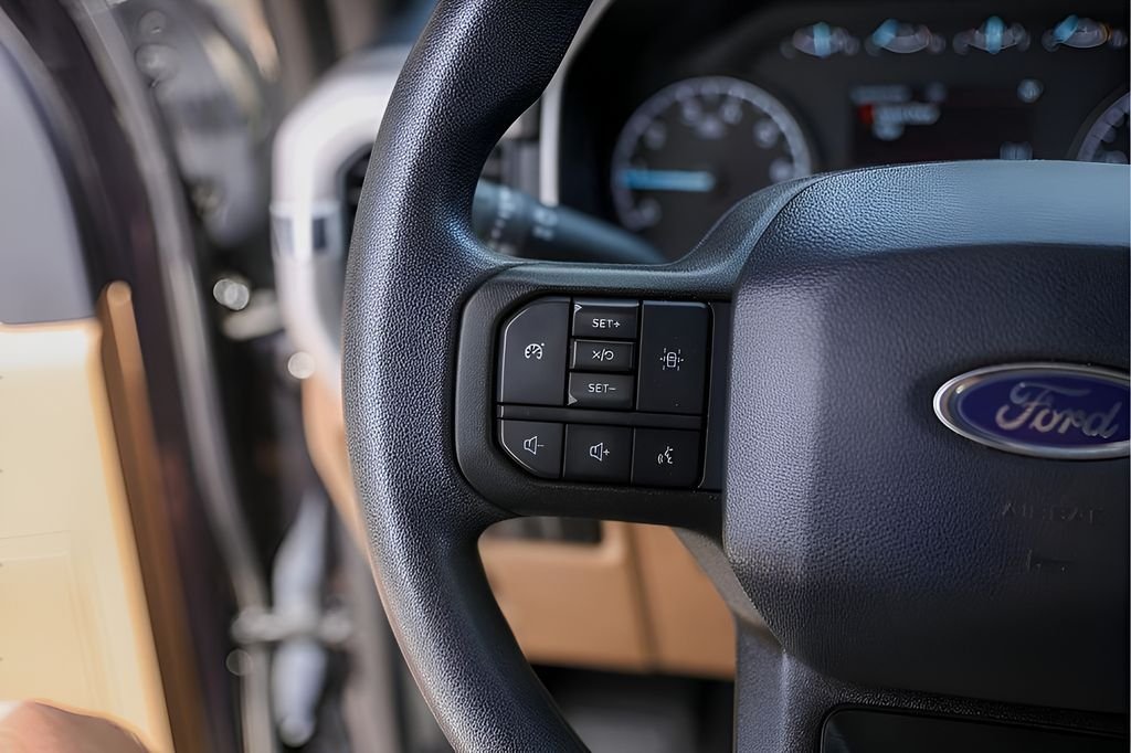 2023 Ford F-150 XLT - Photo 17