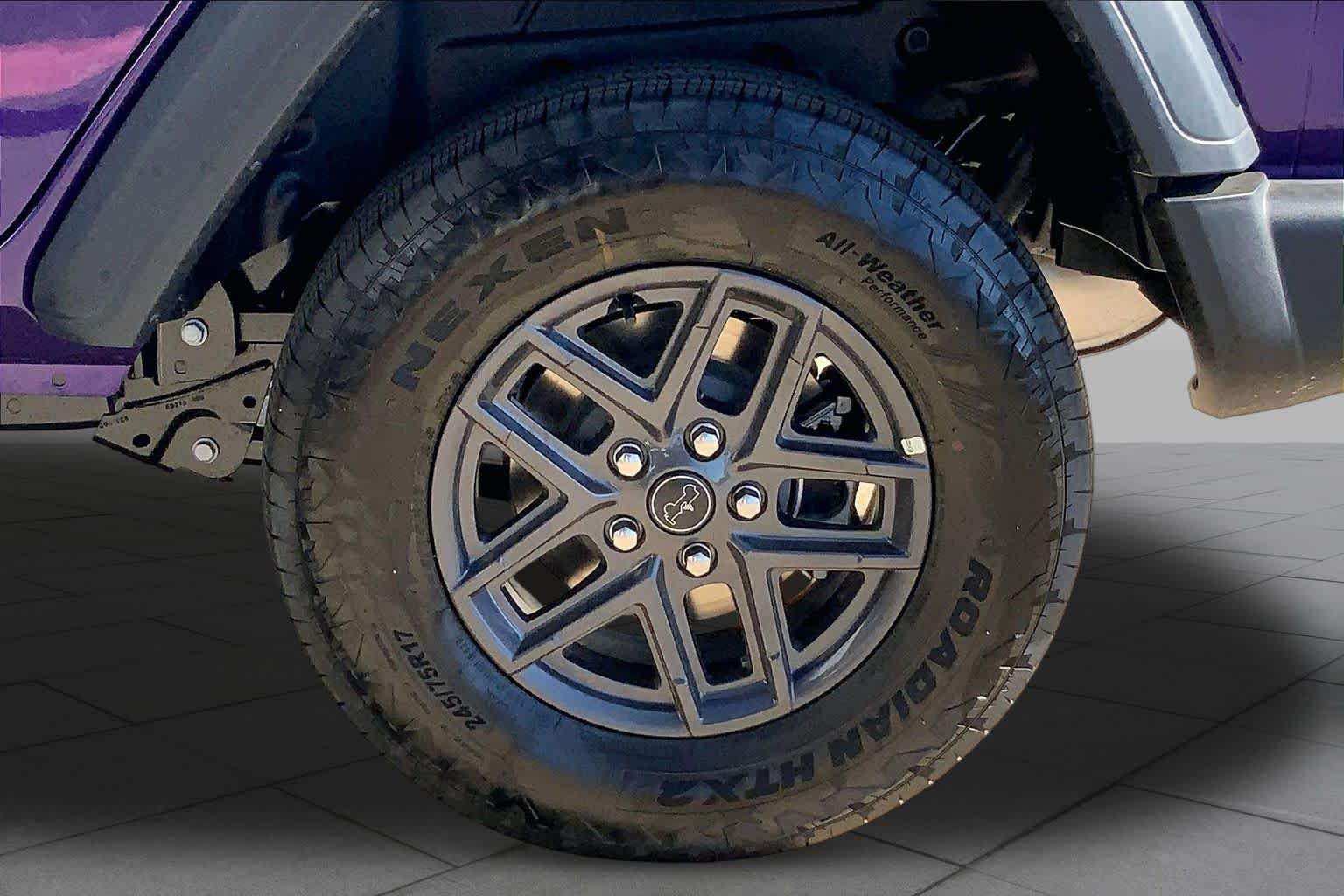 New 2026 Reign Exterior Paint Jeep Sport S image 11