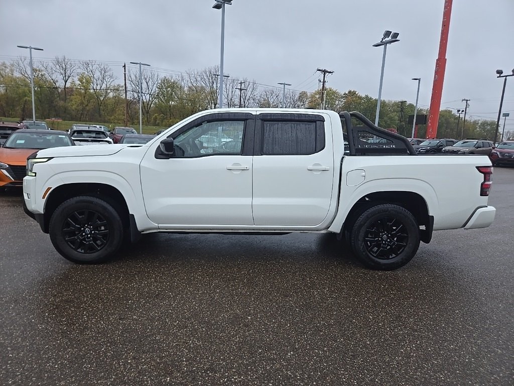 2023 Nissan Frontier SV photo 4