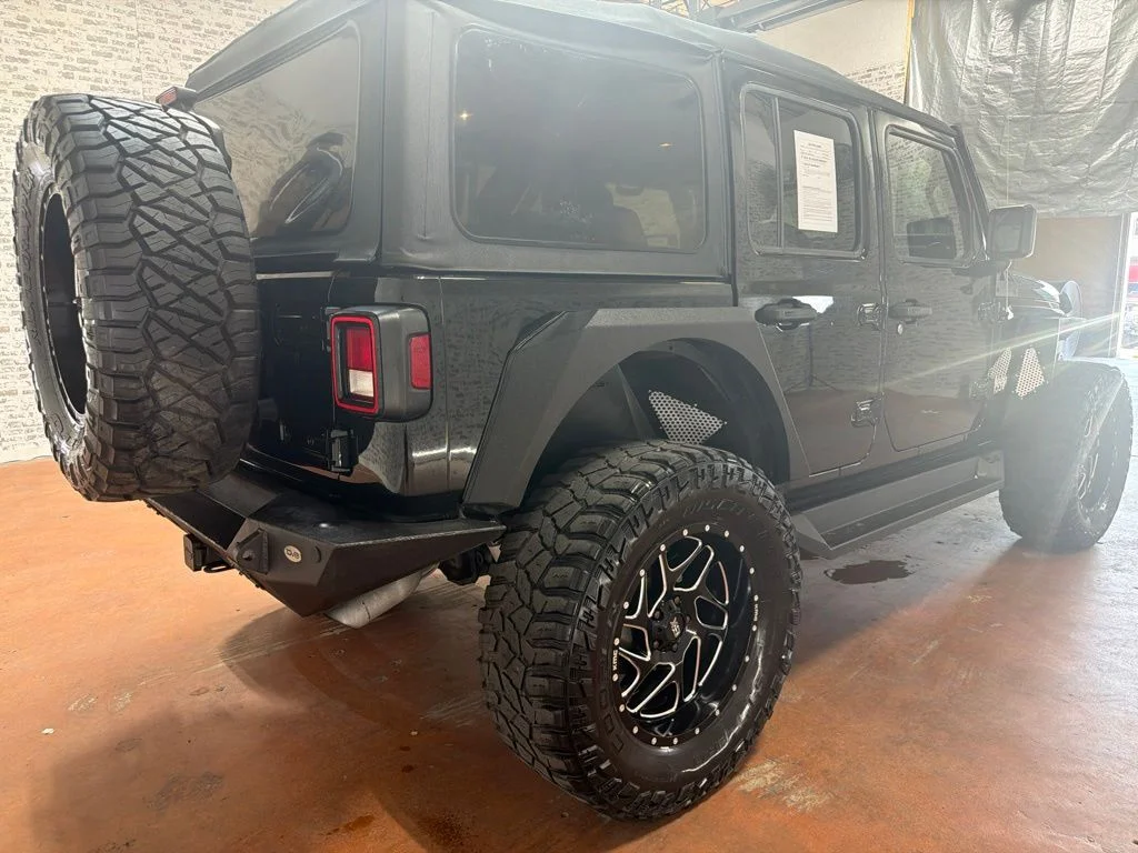 Used 2018 Black Clearcoat Jeep Unlimited Sport S image 7