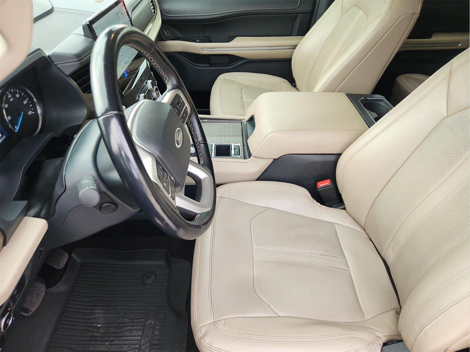 2023 Ford Expedition photo 20 of 36